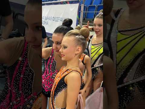 Задний фон всегда интереснее #music #художественнаягимнастика #ульянамишкурова2013 #спорт #гимнастка