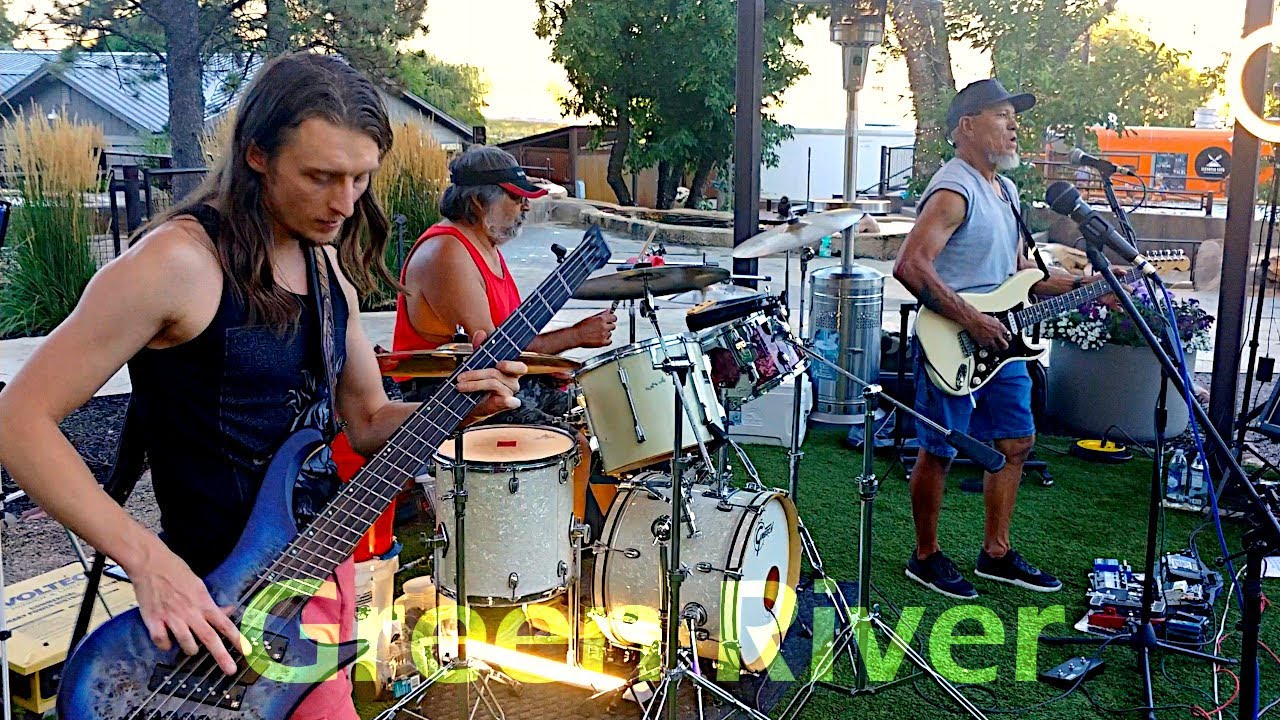 CCR Green River (cover) YouTube