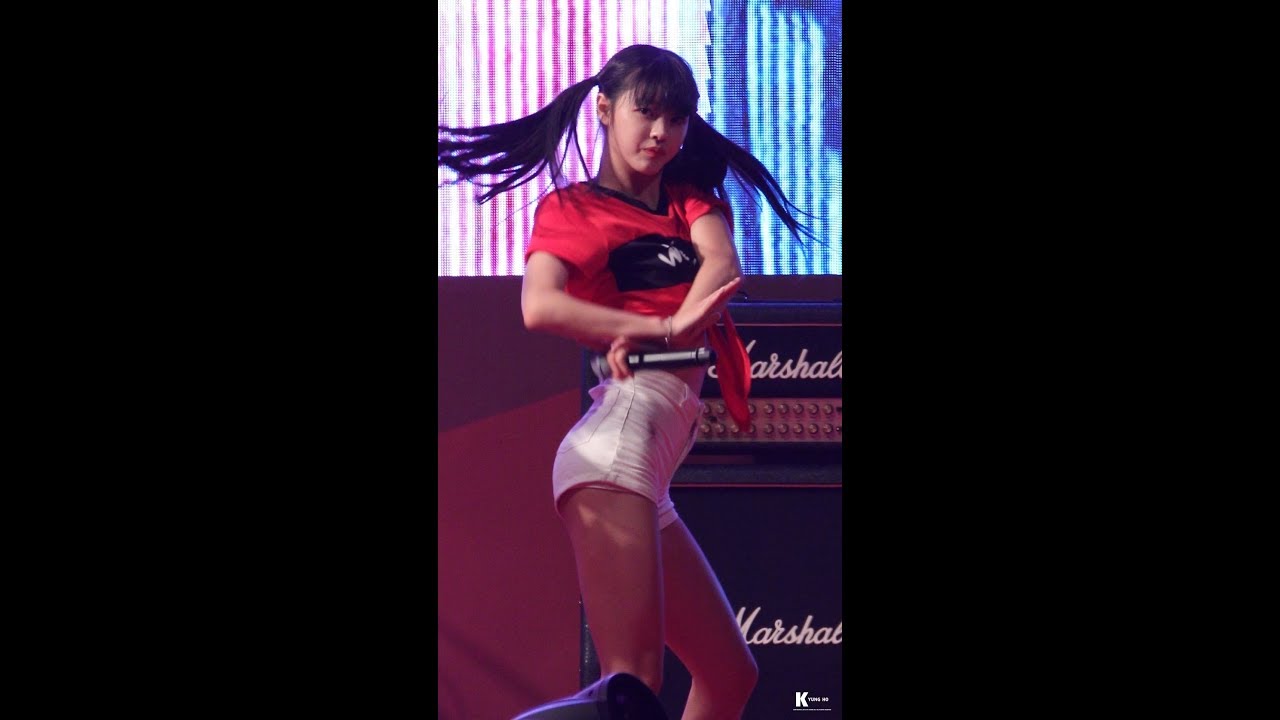 180623 러시아월드컵 광화문 축하공연 오마이걸 (ohmygirl) 내 얘길 들어봐 (a-ing) 유아 직캠 / fancam