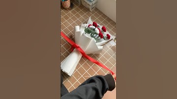 wrap a flower bouquet 💐 #crochetflower #crochetbouquet
