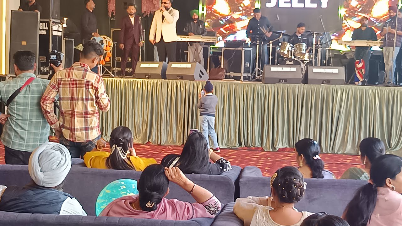 ਵਿਆਹ ਵਿਚ ਲਾਈਵ #hype #livestream #gurkiratrandhawa #jattprabhjot #ripankhushi #kimmipawan #subscribe