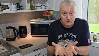 картинка: ПРЕДЛАГАЮ МУЖУ  РВАНУТЬ  ... И МЫ ЭТО ДЕЛАЕМ ...