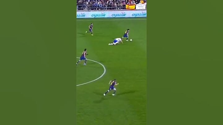 Messi Dribbles Entire Team 😨🌪️🐏