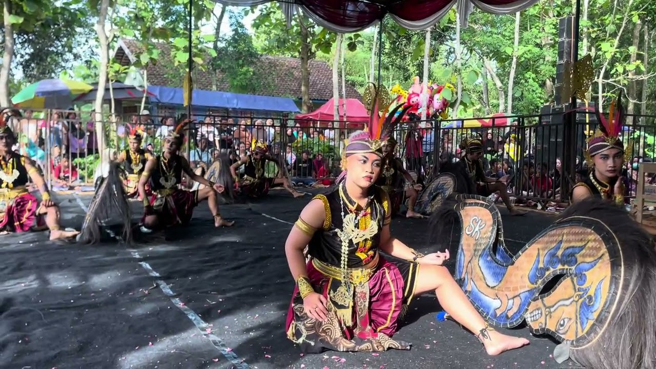 SANGGAR SATRIO KENCONO babak TURONGGO KARYAWAN live gading playen gunungkidul 