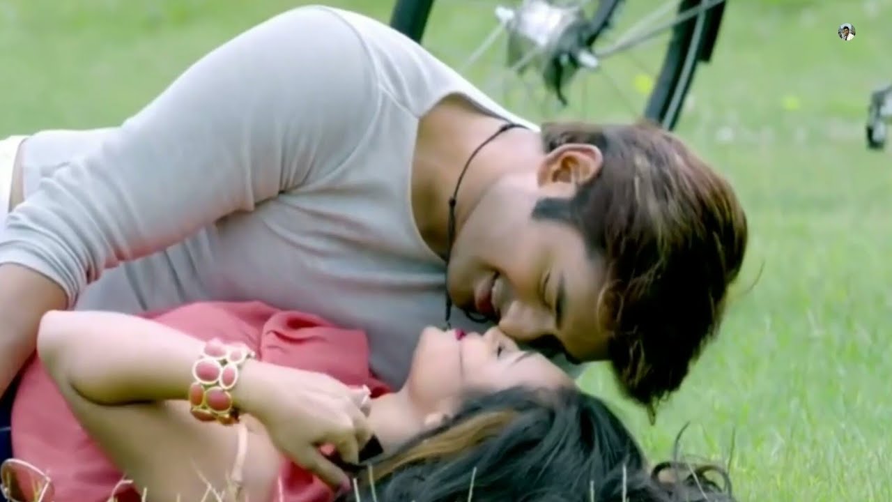 New WhatsApp status videos HD 😘romantic kissing status 💋kissing videos 💋kissing status YouTube