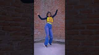 Pinky | Dance Cover | Priyanka Chopra | Vaishnavi #pinky #dance #shorts #ramcharan