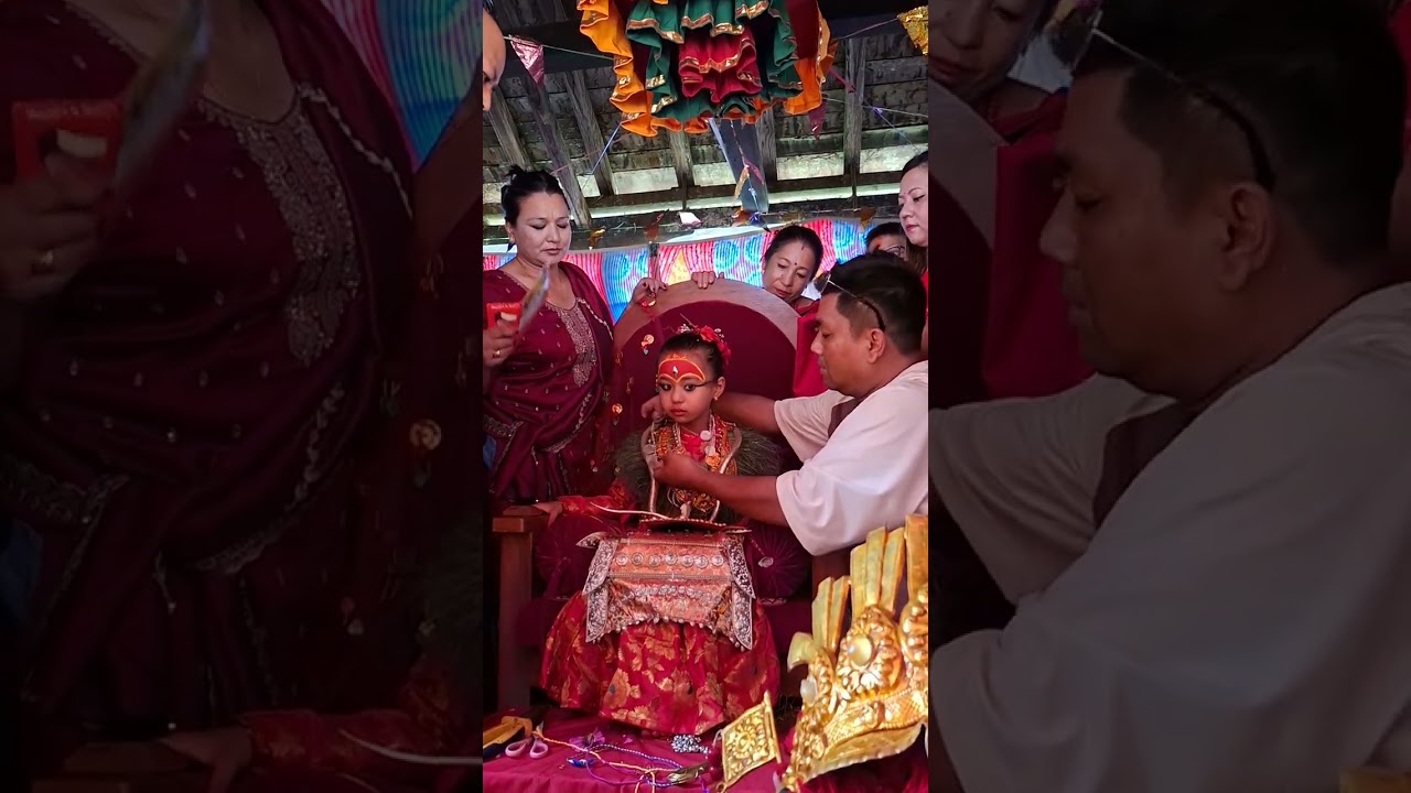 Новая Кумари Нувакота в новых украшениях, подаренных Рави Шакьей