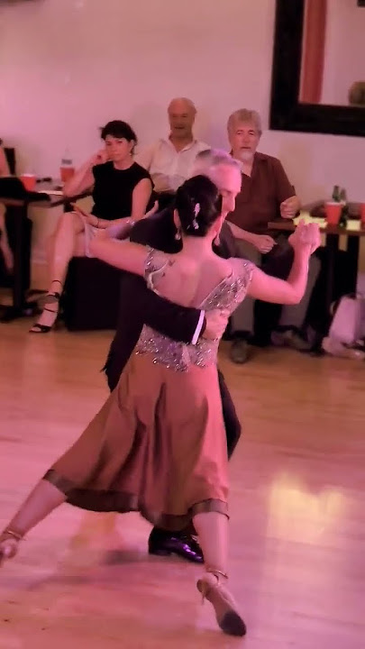Argentine Tango Performance by Paloma & Maximiliano #argentinetango #tango #dance