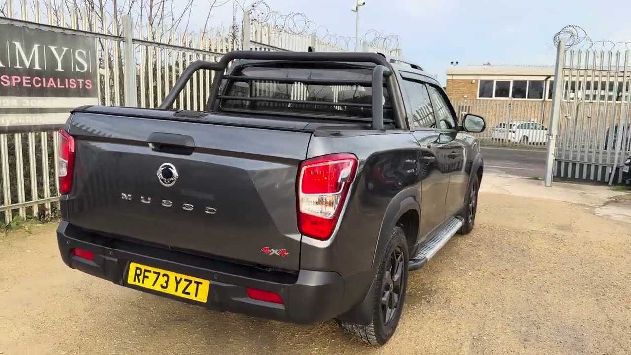 KGM Musso 2.2D Saracen Platinum ( RF73 YZT ) 