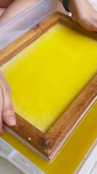 Daur Ulang Kertas di Rumah | Kertas Buatan Tangan | Cara Membuat Kertas Buatan Tangan dengan Bingkai | Daur Ulang Kertas