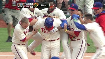 Howard lines walk-off single into right