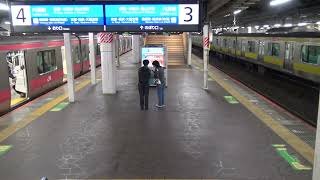 Uchibo Line E233 Series and Sobu Local Line E231 Series Stopped at Chiba Station on a Holiday Night