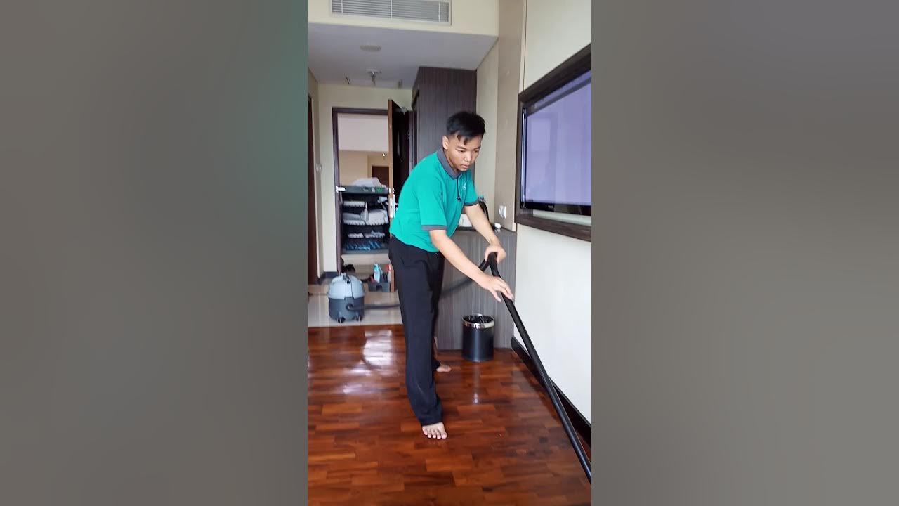 tugas housekeeping bagian 2 make up room kamar check out YouTube