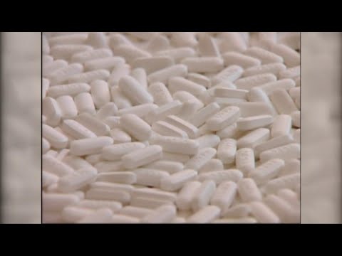 Video: Ibuprofen puas pab wry caj dab?