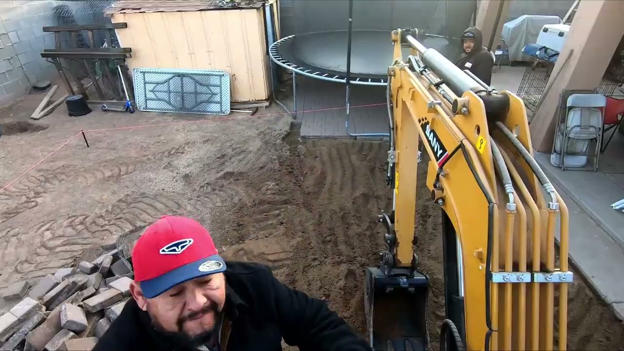 Footing for small building in backyard (SANY SY26U)