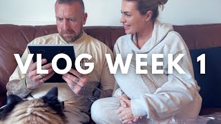 VLOG Week 1 - meet my boyfriend / YouTube play button unboxing / dyeing my hair 🖤