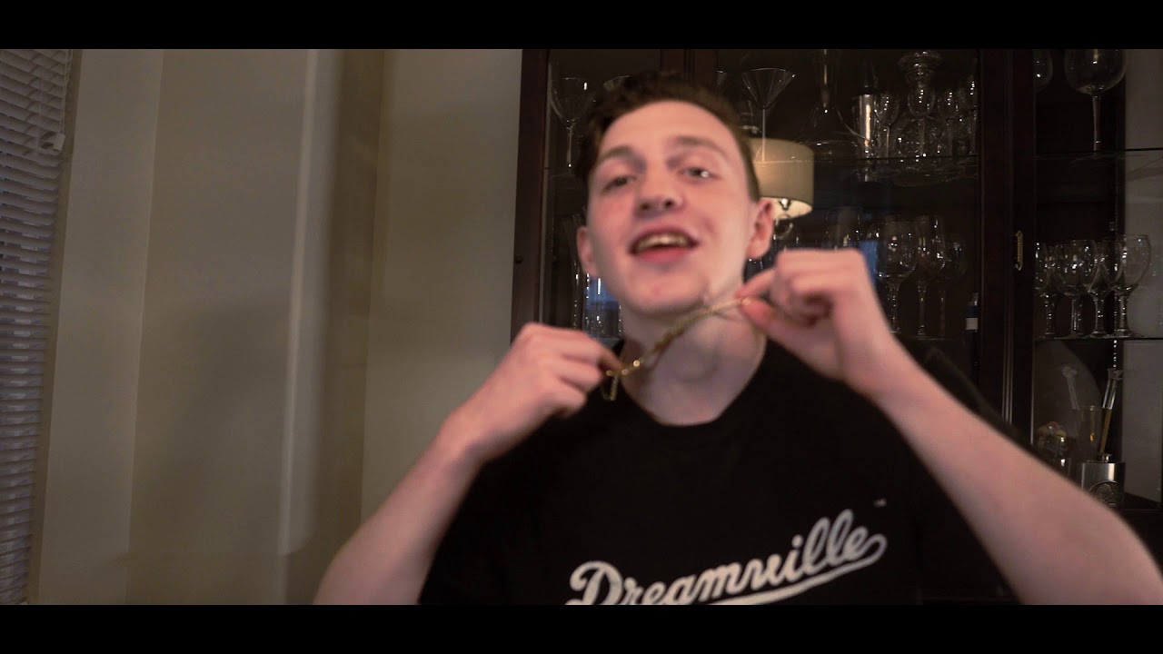 Laurier, Brock Hendriks - Up feat. Nyukyung, Lomax in da Cut (official video) bekijken op YouTube Laurier, Brock Hendriks - Up feat. Nyukyung, Lomax in da Cut (official video) bekijken op YouTube