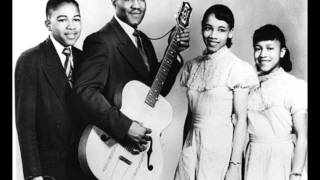 The Staple Singers - I Wish I Had Answered (Live) chords