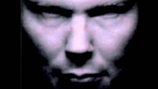 MC 900 Ft  Jesus   'The city sleeps'