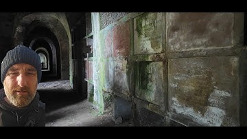 "We explore this UK Catacombs - What we find was unreal!"