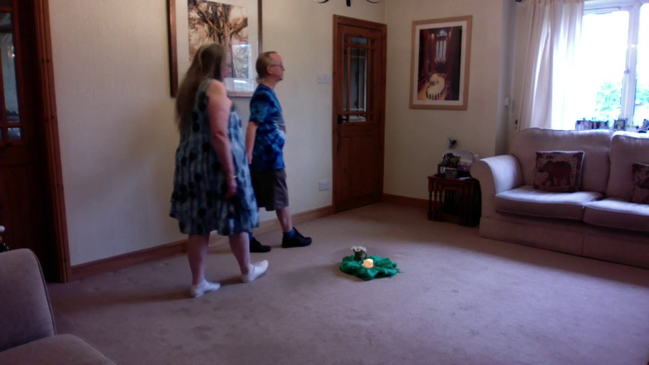 Elm - Circle Dance with Cindy & Adrian