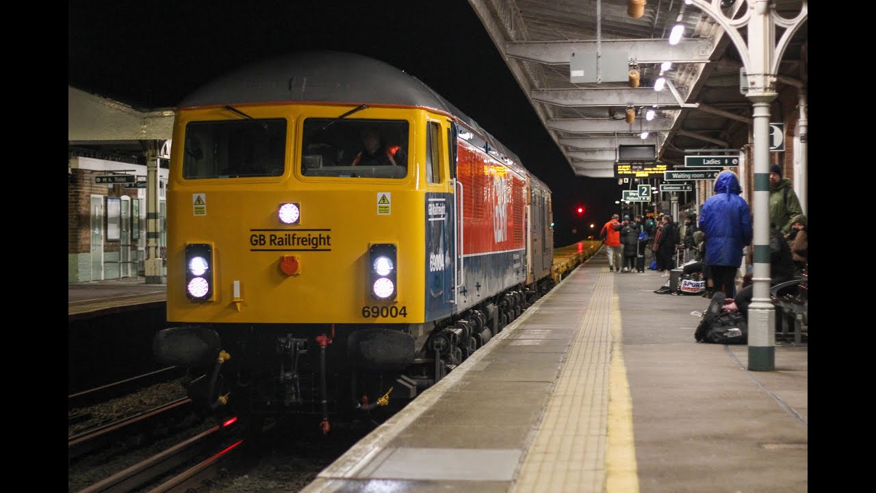 New Livery 69004 & 73965 + Brand New Wagons @ Barnham - 20/2/22