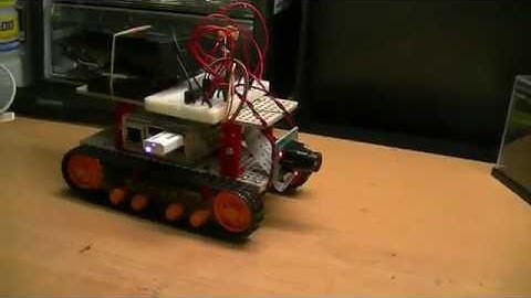 Raspberry PiでIOT？　キャタピラロボット遠隔操作 その1