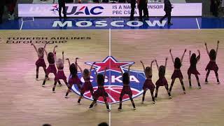 Группа поддержки на баскетбольном матче ЦСКА – Црвена Звезда, Москва, 2018