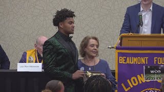 Amante Martin, Kaleb Menard named Willie Ray Smith Award winners