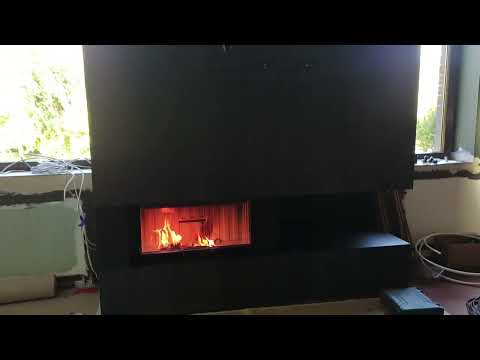 Spartherm Varia ASh + komin stalowy Poujoulat Dualinox