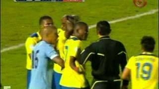 Match controversy. Penalty foul on Benítez not called by referee Amarilla.