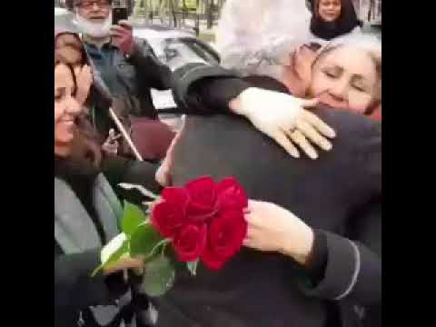 لحظه استقبال شهین رضایی همسر سعید رضایی از مدیران جامعه بهایی 