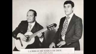 Video thumbnail of "Rafi Y Elias El Sándalo"