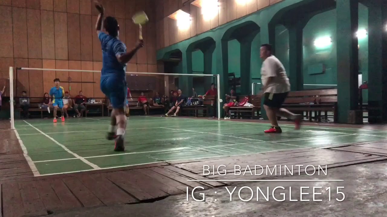 UNBELIEVABLE Fat Boy Badminton Training With Amazing Skill!! AWESOME