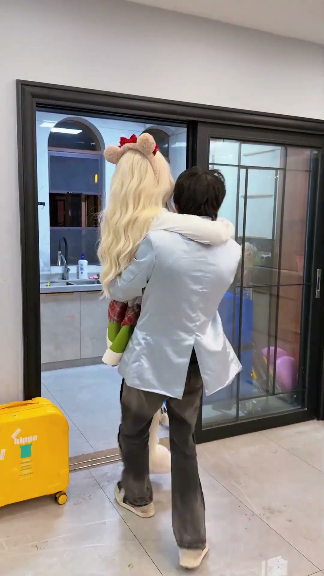 小丑用时间定格对天使做这样的事情？#angel #shorts #clown #小丑 #超人不会飞