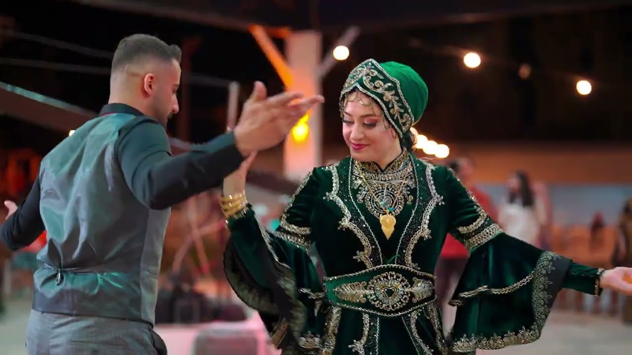 BEKLENEN MUHTEŞEM KINA  KLİBİ (Nursen & Volkan )