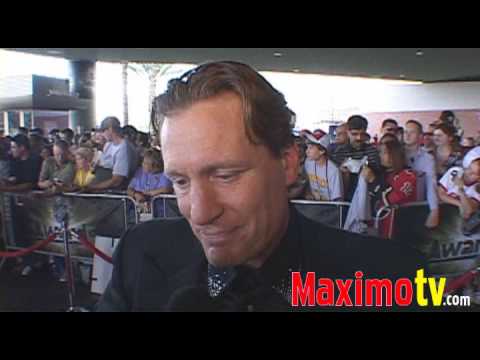 JEREMY ROENICK Interview at 2009 NHL AWARDS Las Ve...