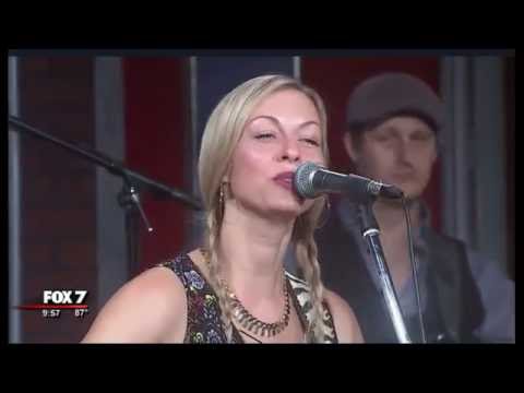 Robynn Shayne performs "Hind Sights 20/20" Good Day Austin 07 22 2016