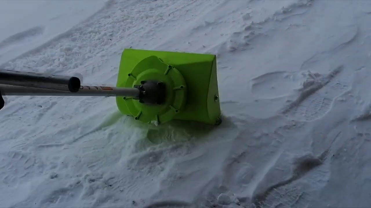 Снегоуборщик из триммера | Чудо-юдо аппарат