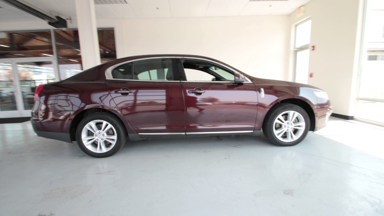 Research 2009
                  Lincoln MKS pictures, prices and reviews