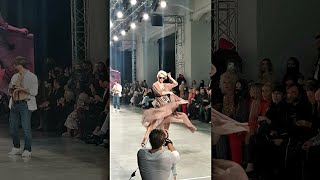 Mercedes-Benz Fashion Week Russia. Показ моды в Москве #shorts 19