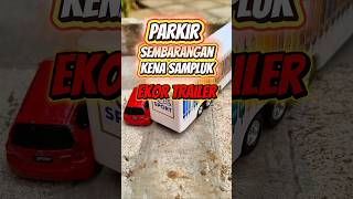 Download Lagu Hendak Belok Kanan, Truk Kontainer ini Malah Tersangkut Mobil Parkir MP3 Download Lagu Hendak Belok Kanan, Truk Kontainer ini Malah Tersangkut Mobil Parkir MP3