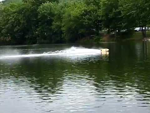 RC Jersey Speed Skiff Gas - YouTube