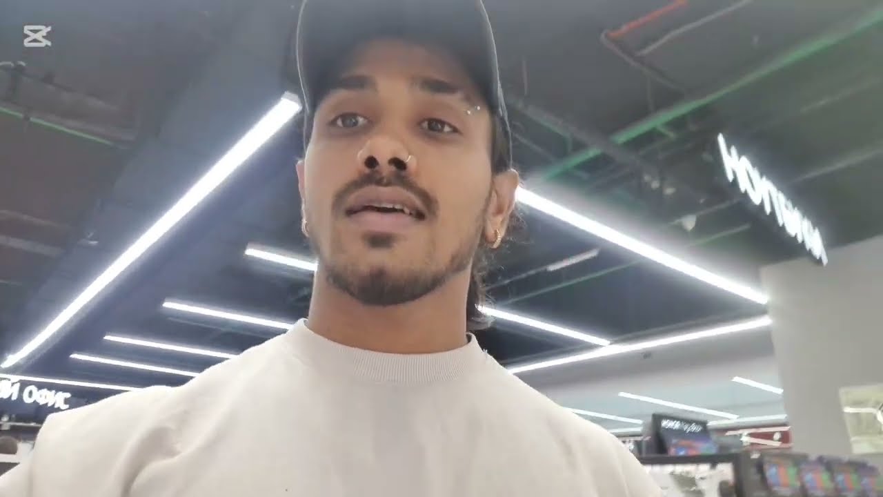 රුසියාවේ මොබයිල් ෆෝන් වල මිල  කොහොමද බලමුද?Mobile phone prices in Russia #rusiya #shankavlog