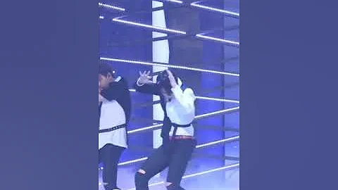 Fake love BTS comeback full performance