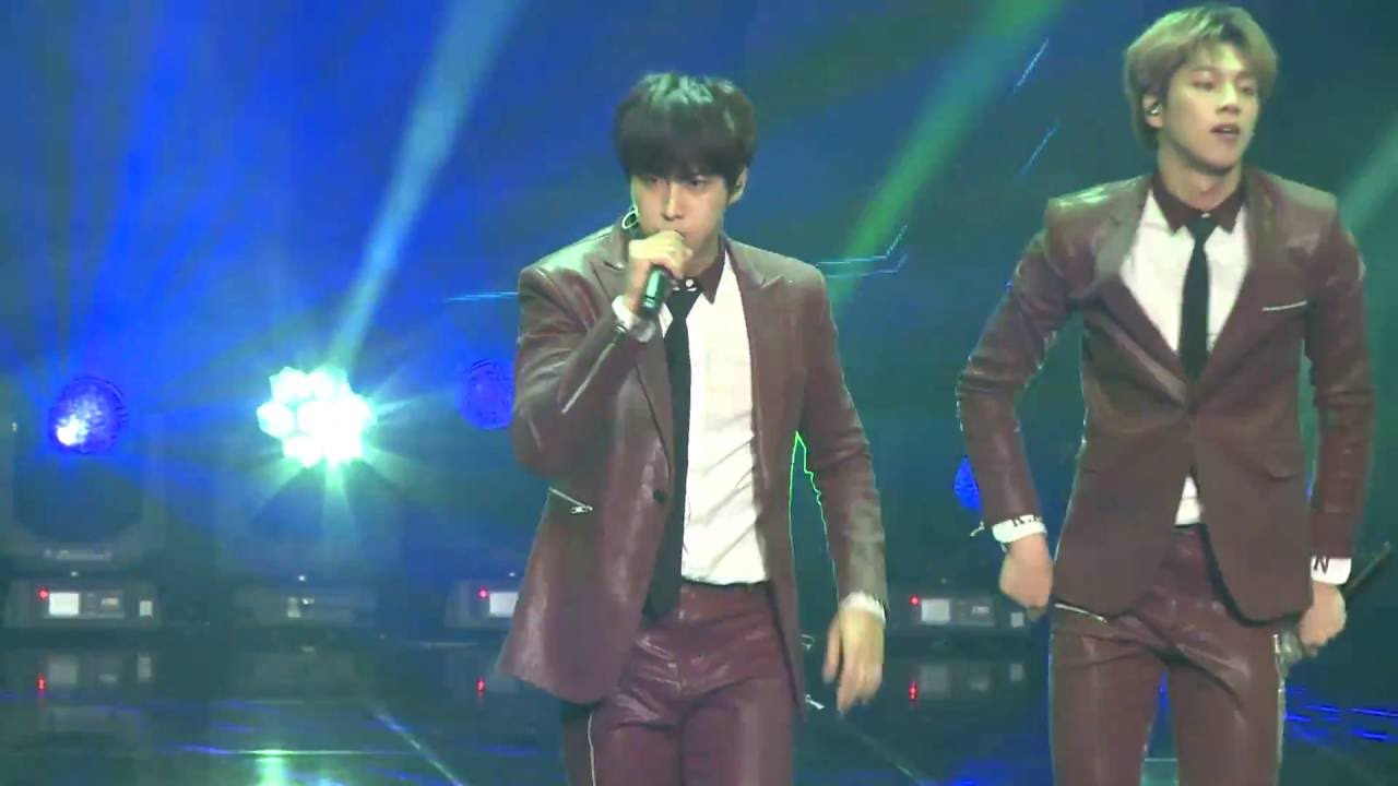 [Fancam] KNK : Inseong - BACK AGAIN, A.M.N Showcase @ DMC Festival 2016のサムネイル