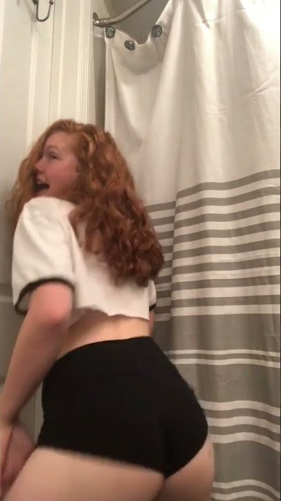 Redhead girl twerks