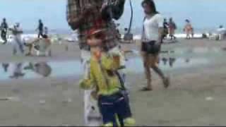 Muñeco bailando reggaeton (Muy bueno)