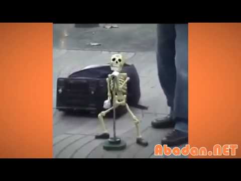 اسکلت یک آبادانی با آهنگ بندری