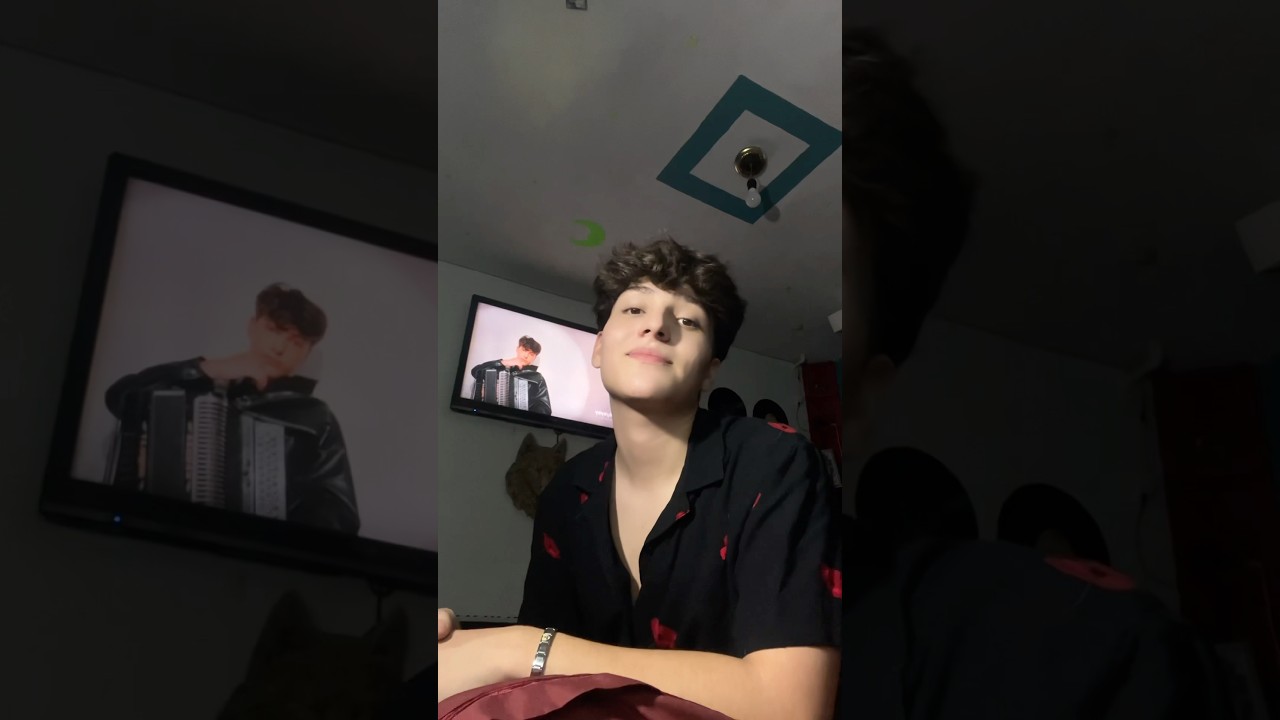 “tienes unos ojitos tan bellos”